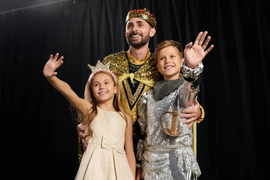 FindCamps.ca - find an arts camp for your child - children's theatre 2560px