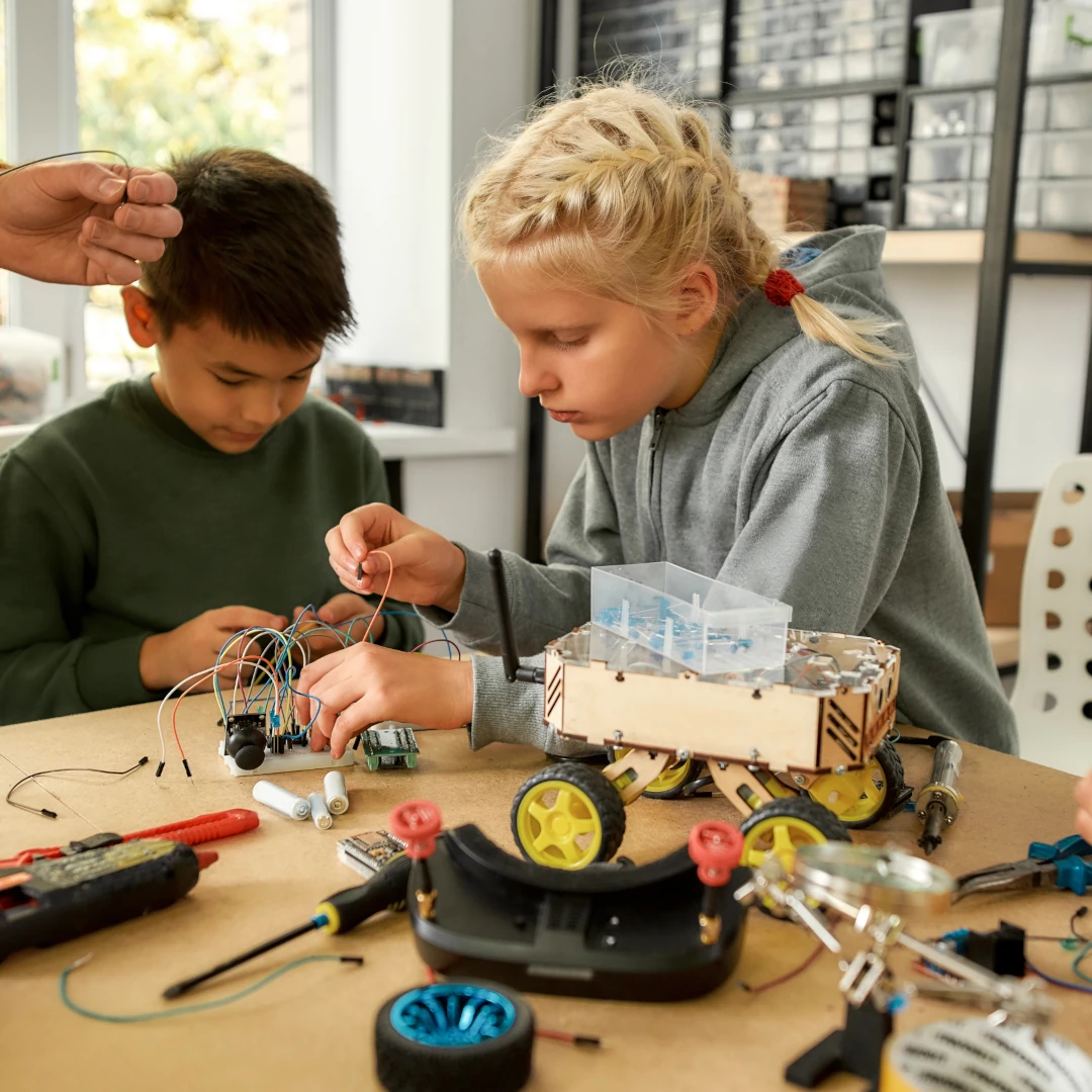  How Summer Camp Helps Kids Develop Problem-Solving Skills